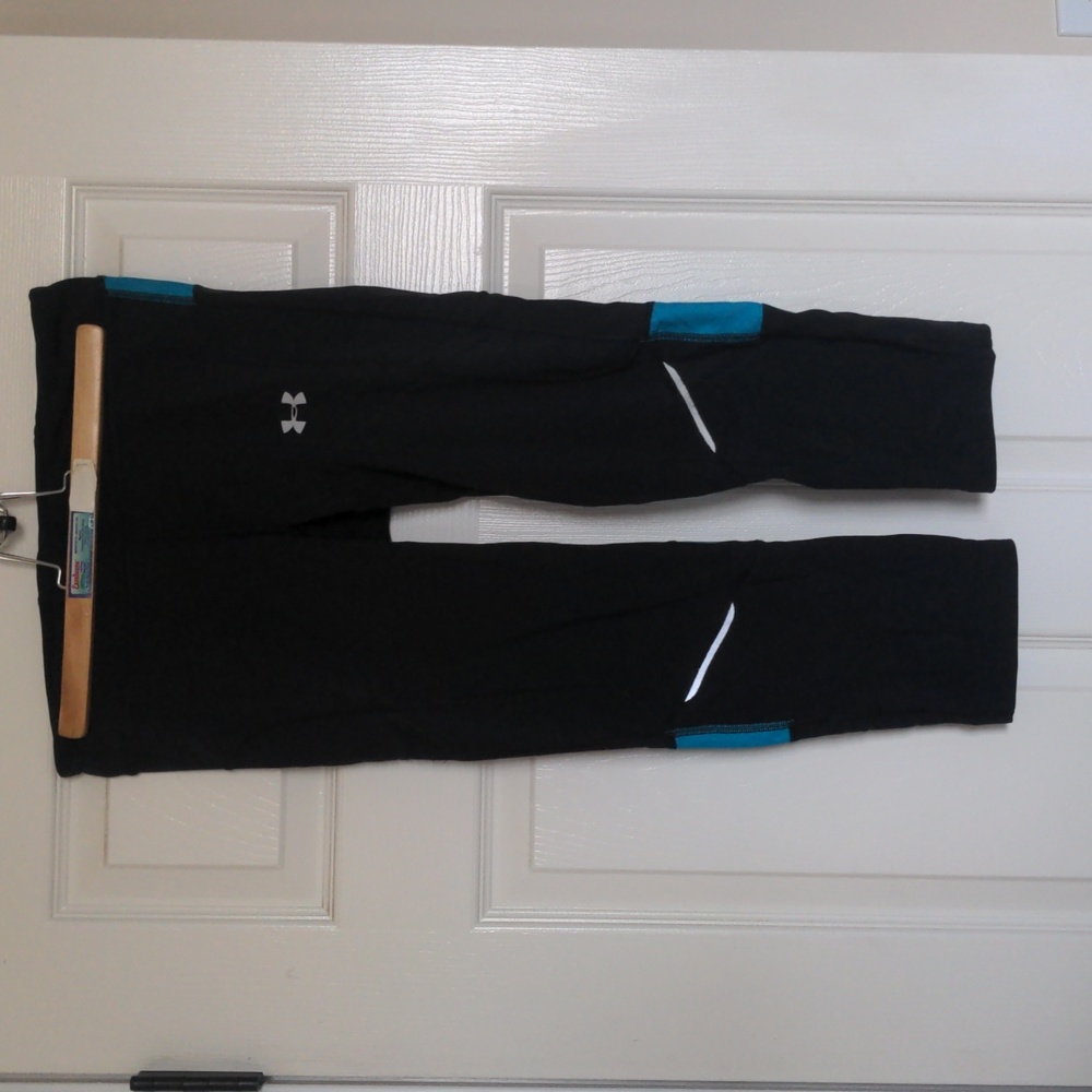 Under Armour ladies compression capris size M